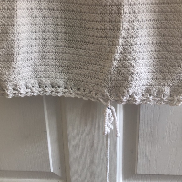 White Crochet Top - Picture 4 of 4